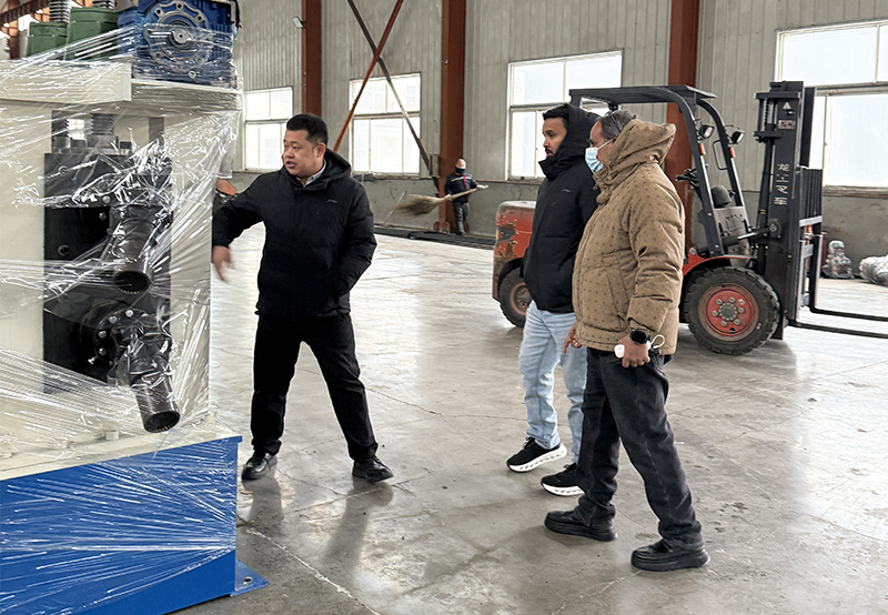 gutter making machine