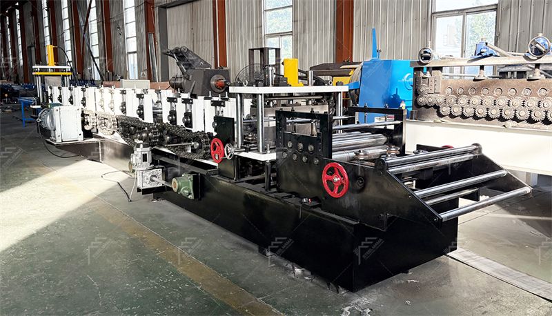 c purlin forming machine.jpg