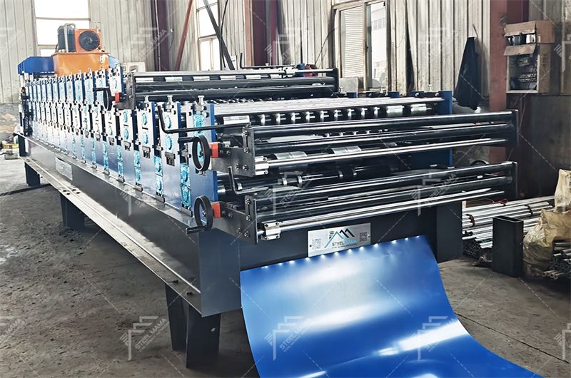Three layer cold roll forming machine.jpg
