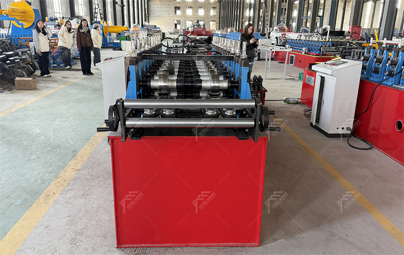 ceiling angle Roll Forming Machine .jpg
