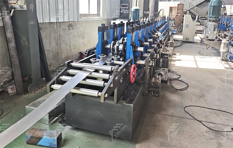 Square Tube Machine factory.jpg