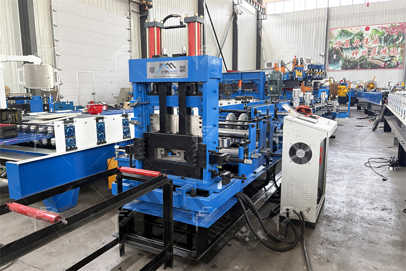 purlin rolling machine.jpg