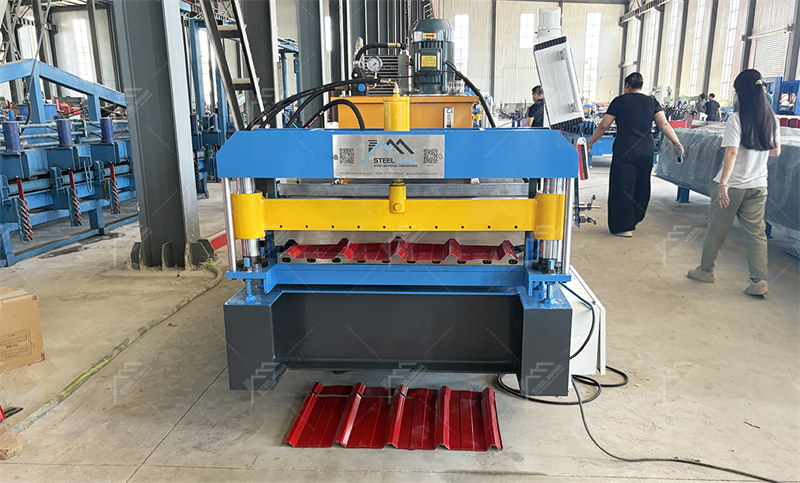 metal IBR roof roll forming machine.jpg