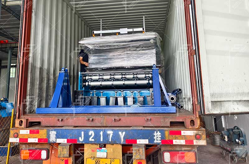 Trapezoidal Roofing Sheet machine.jpg